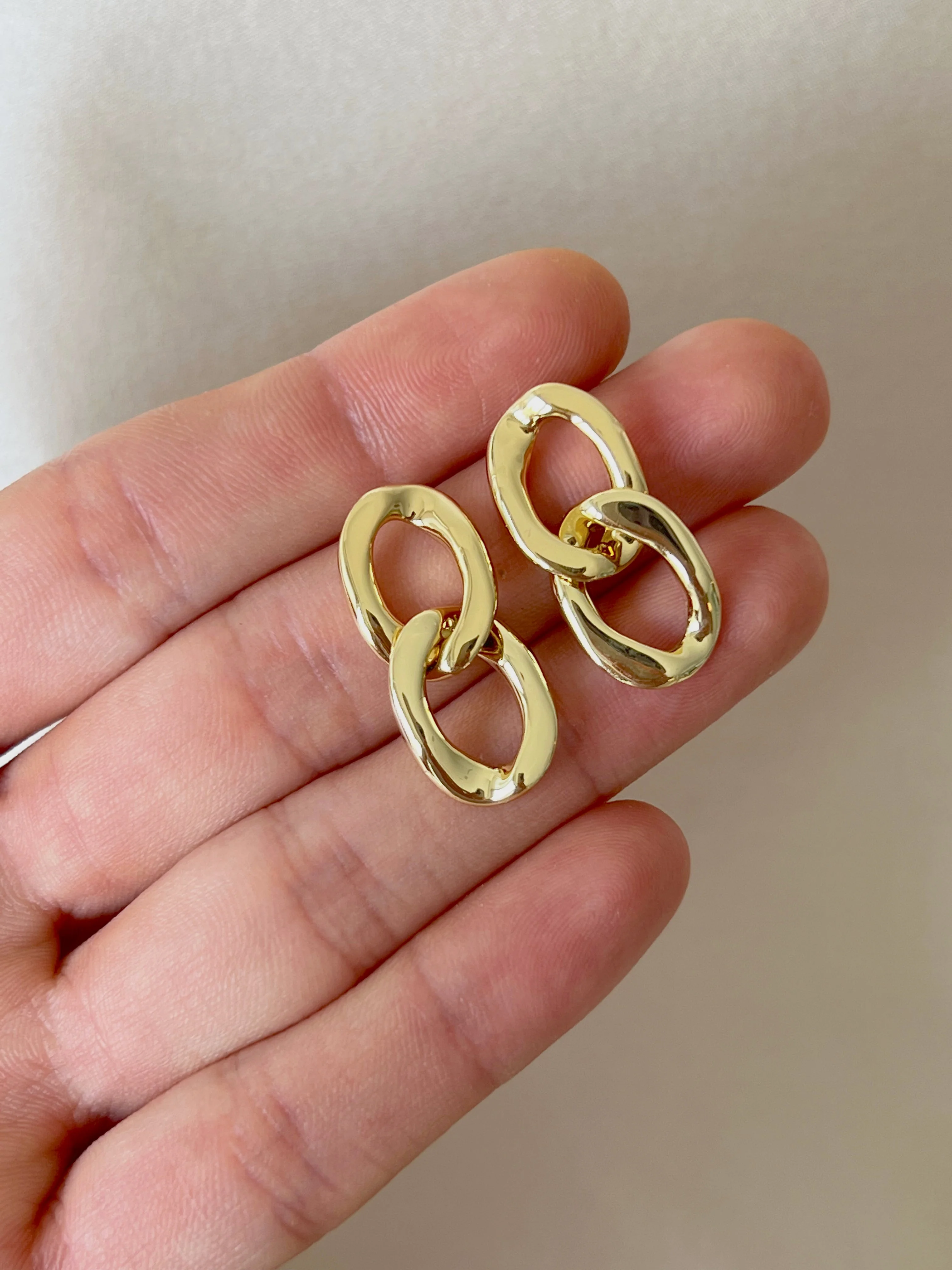 Leya Earrings - Image 3