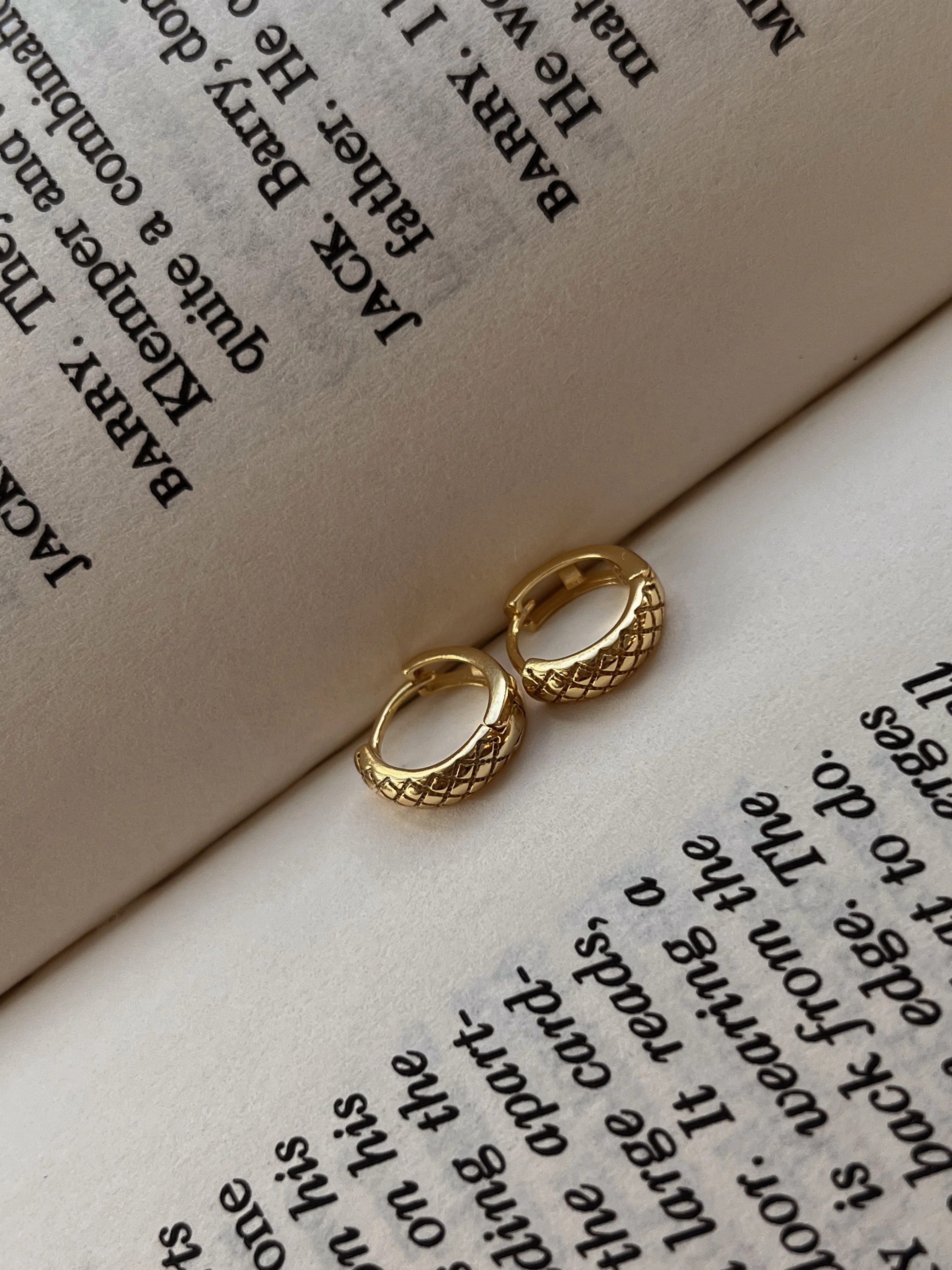 Verona Earrings - Image 3